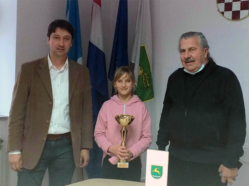 Načelnik Jelenja primio šahovsku prvakinju Laru Zagorac