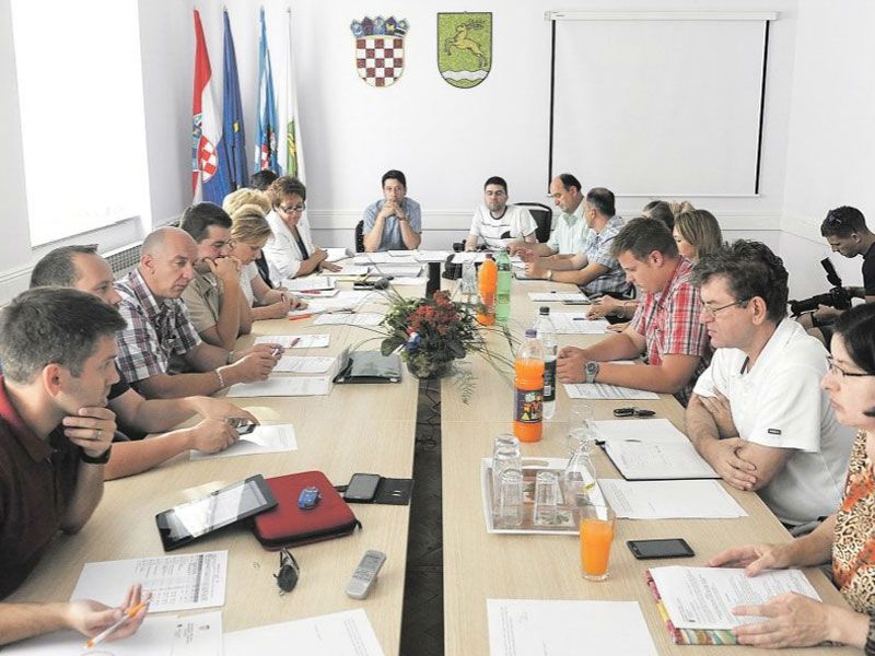 Novi list: Prva radna sjednica Općinskog vijeća Jelenja