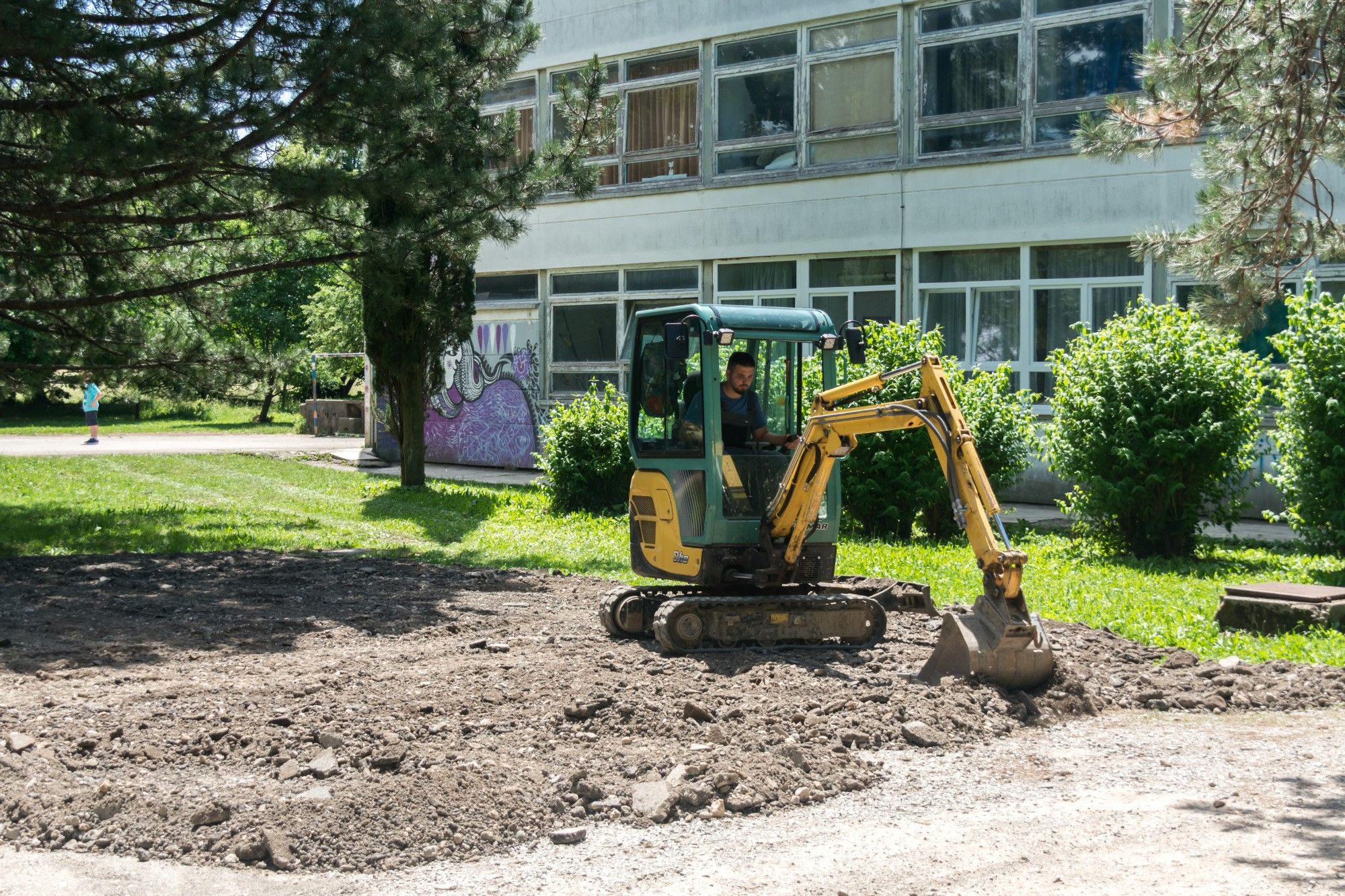 30.05.2018. - Asfaltiranje kod Osnove škole Jelenje-Dražice u Jelenju
