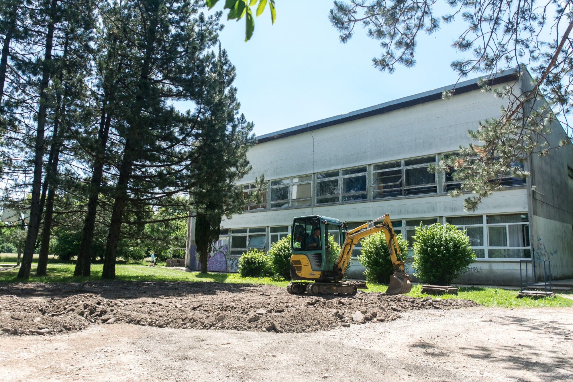 30.05.2018. - Asfaltiranje kod Osnove škole Jelenje-Dražice u Jelenju