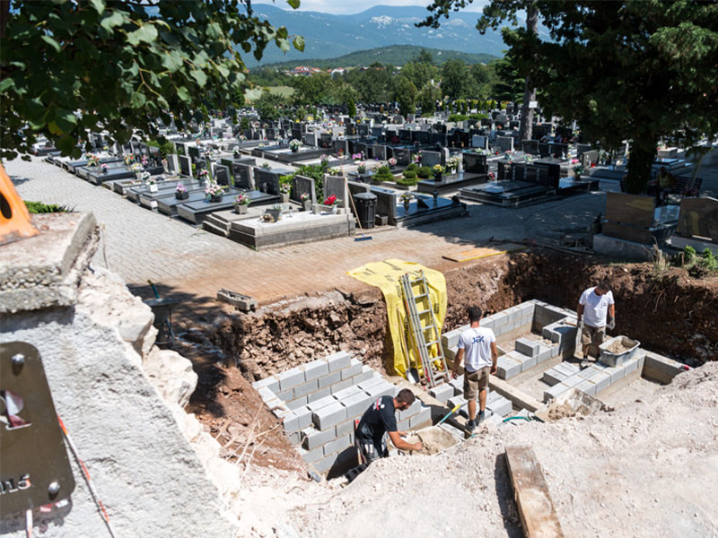 U tijeku izgradnja osam novih grobnica