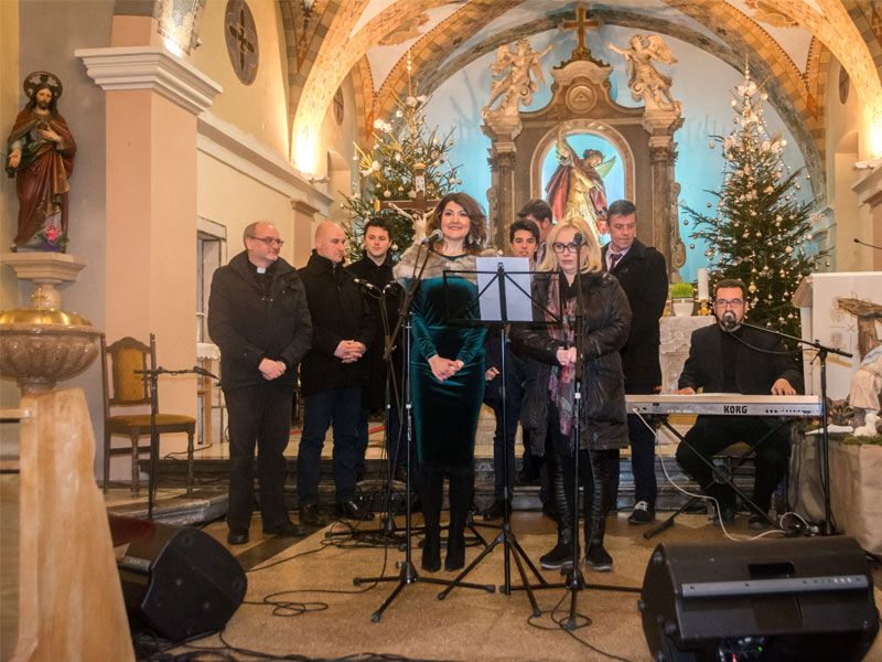Humanitarnim koncertom zaključeno božićno svitkovanje