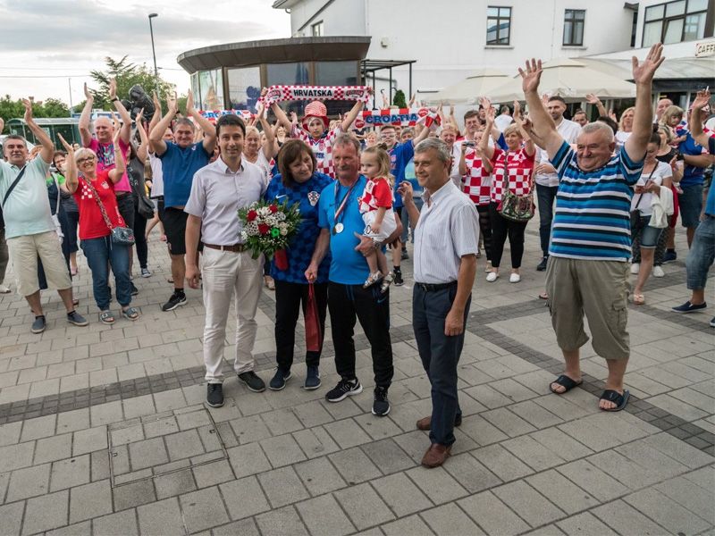 [NOVI LIST] Vatreno i u Dražicama: Grobničani dočekali svog ruskog junaka Mladena Pilčića 